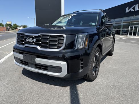 Certified 2025 Kia Telluride S AWD/4WD image 8