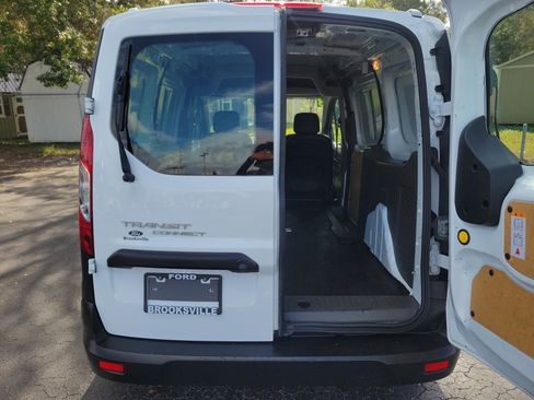 Used 2023 Ford Transit Connect XL image 24