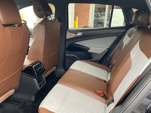 Certified 2024 Volkswagen ID.4 2WD image 19