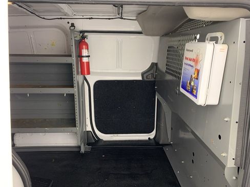 Used 2020 Nissan NV200 S image 32