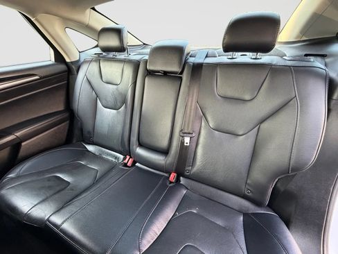 Used 2020 Ford Fusion Titanium AWD/4WD image 15