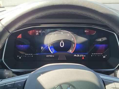 Certified 2023 Volkswagen Jetta SE w/ Panoramic Sunroof Package FWD image 21
