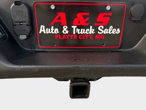 Used 2019 Ford F150 XLT w/ Trailer Tow Package image 17