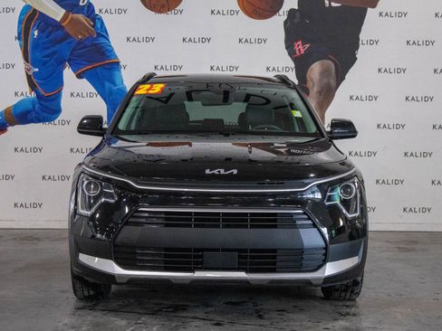 Used 2023 Kia Niro EX image 20