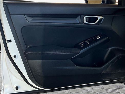 Used 2023 Honda Civic Sport image 19