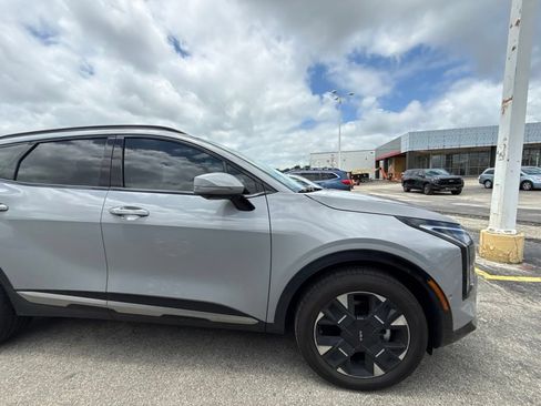 Used 2026 Kia Sportage SX Prestige AWD/4WD image 2