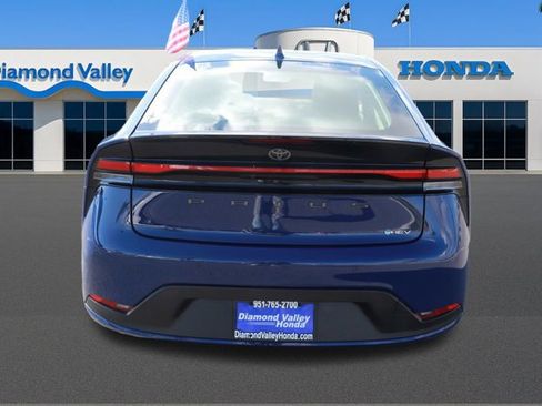 Used 2025 Toyota Prius LE image 5