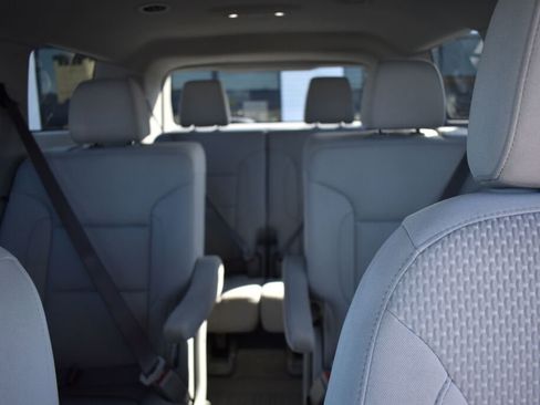 Used 2023 GMC Acadia SLE w/ Driver Convenience Package image 27