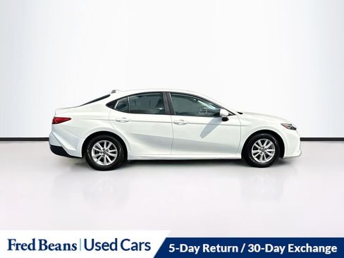 Used 2025 Toyota Camry LE FWD image 9