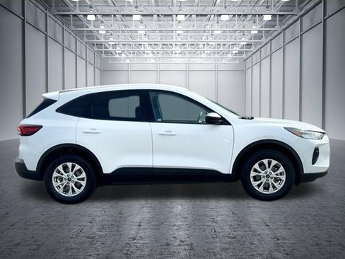 Used 2025 Ford Escape Active AWD/4WD image 5