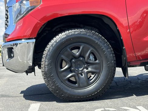 Used 2019 Toyota Tundra SR5 w/ SR5 Upgrade Package image 12