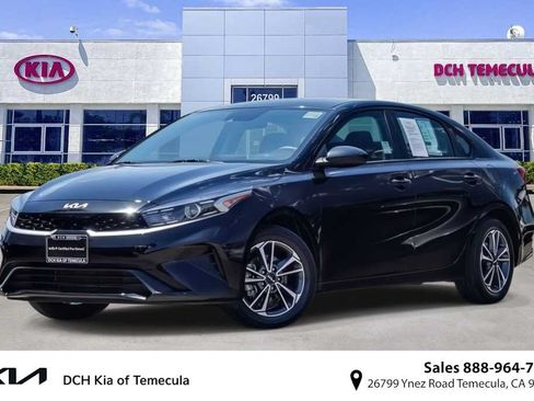 Certified 2023 Kia Forte LXS FWD image 1