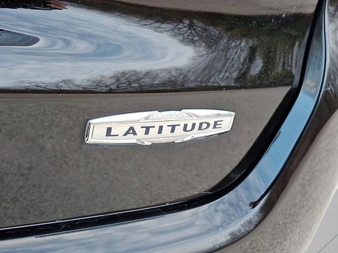 Certified 2022 Jeep Compass Latitude w/ Convenience Group image 29