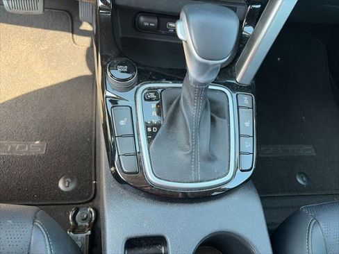 Used 2021 Kia Seltos SX w/ SX Sunroof Package image 18