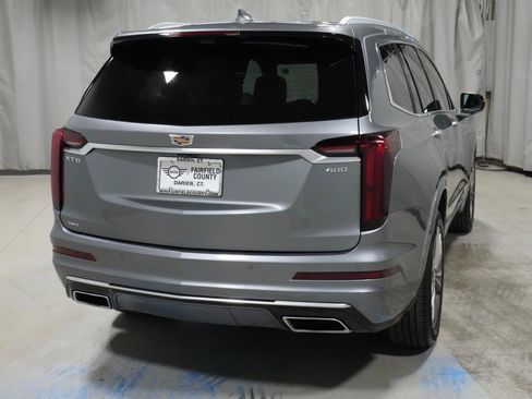 Used 2021 Cadillac XT6 Premium Luxury AWD/4WD image 17