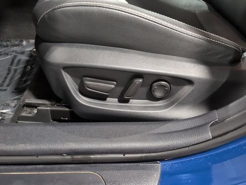 Used 2025 Toyota Camry SE image 19