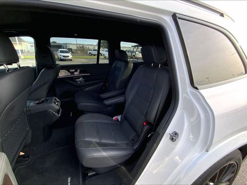 Used 2025 Mercedes-Benz GLS 63 AMG 4MATIC image 20