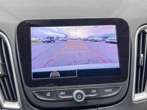 Used 2025 Chevrolet Malibu LT image 23