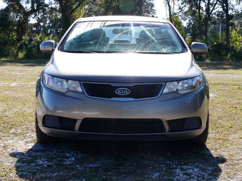 Used 2012 Kia Forte EX image 17