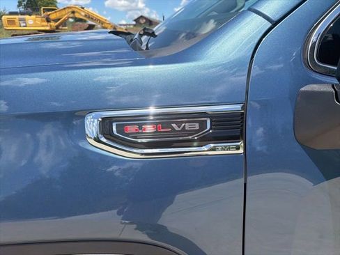 Used 2025 GMC Sierra 1500 Denali AWD/4WD image 7