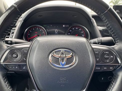 Used 2022 Toyota Camry XSE FWD image 24