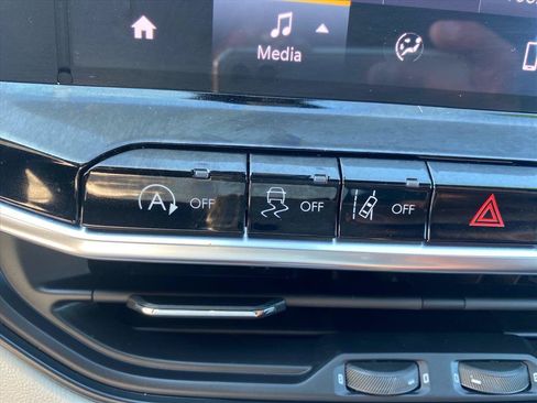 Certified 2025 Jeep Compass Limited AWD/4WD image 15