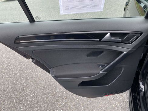 Used 2017 Volkswagen GTI S FWD image 22