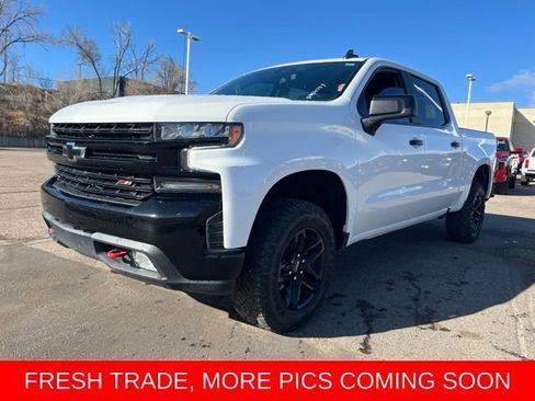 Used 2021 Chevrolet Silverado 1500 LT Trail Boss w/ Convenience Package II image 1