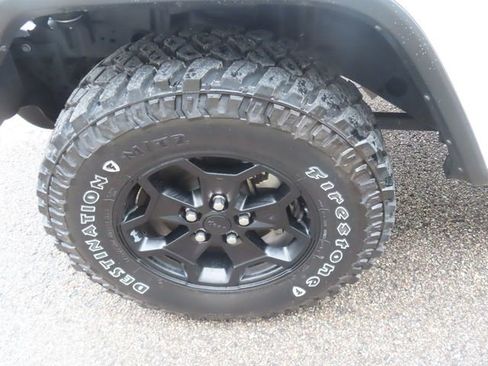 Used 2022 Jeep Gladiator Sport AWD/4WD image 17