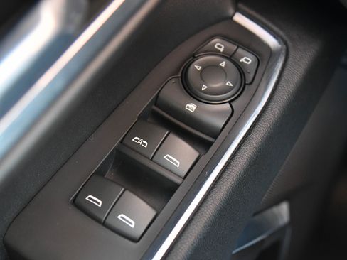 Used 2023 GMC Sierra 1500 Elevation image 34