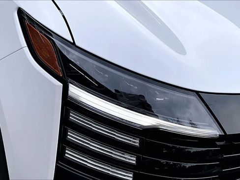 New 2026 Nissan Kicks SV image 13