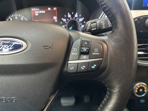 Used 2020 Ford Escape SEL image 18