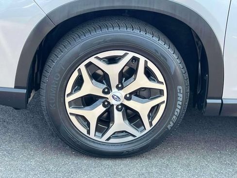Used 2021 Subaru Forester Premium AWD/4WD image 8