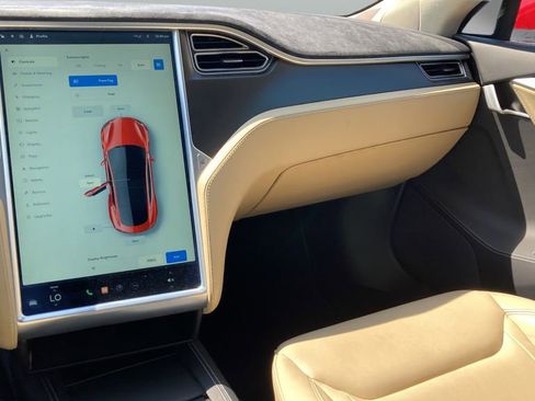 Used 2015 Tesla Model S 85D image 14