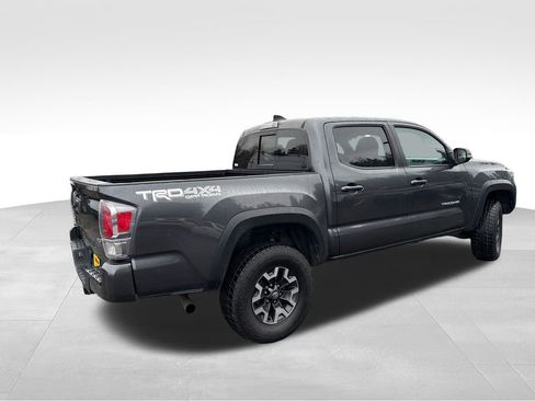 Used 2022 Toyota Tacoma TRD Off-Road w/ Technology Package image 8