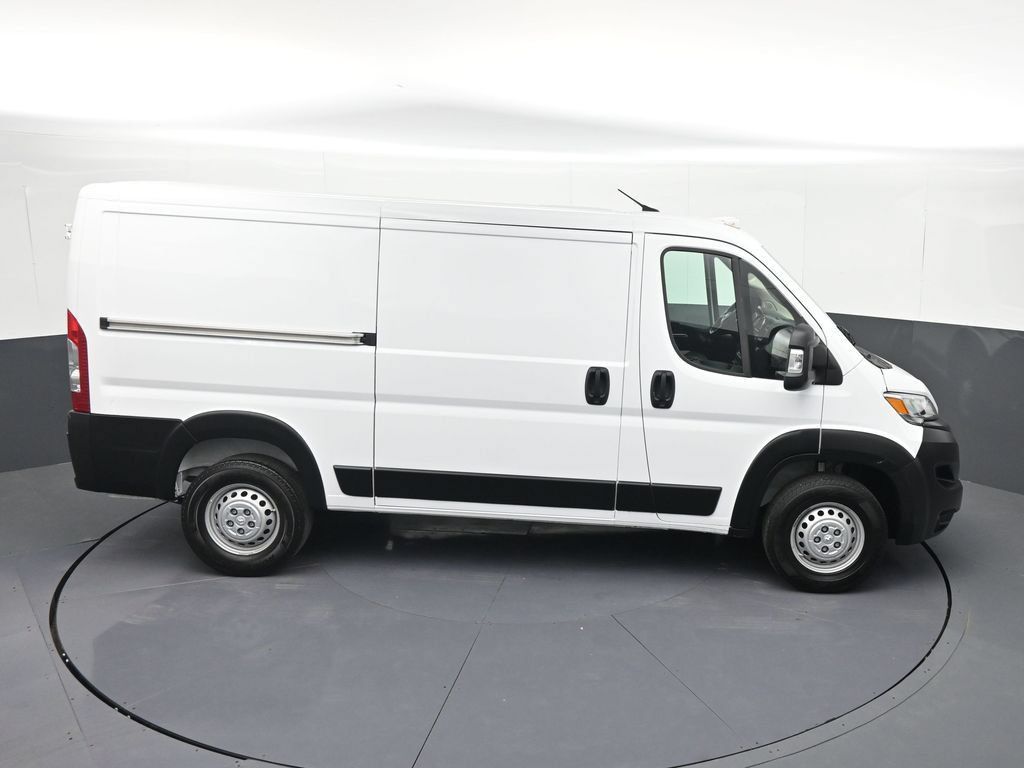 Used 2025 RAM ProMaster 2500 w/ Convenience Group FWD image 31