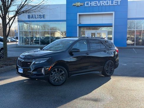 Used 2023 Chevrolet Equinox RS w/ RS Leather Package image 9