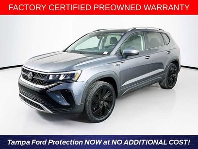 Used 2024 Volkswagen Taos SE w/ Panoramic Sunroof Package
