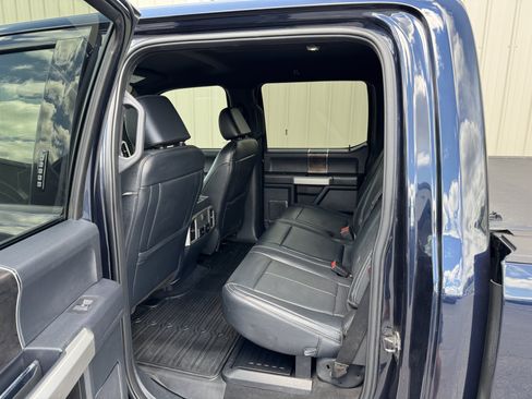 Used 2022 Ford F250 Lariat w/ Lariat Ultimate Package AWD/4WD image 32