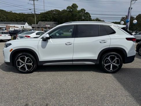New 2025 Volkswagen Tiguan SE AWD/4WD image 8