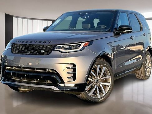 New 2025 Land Rover Discovery Dynamic SE image 1