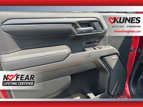 Used 2023 GMC Sierra 1500 AT4 w/ AT4 Preferred Package image 19