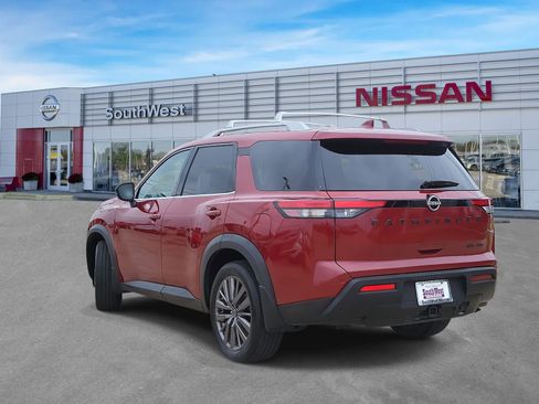 Certified 2023 Nissan Pathfinder SL w/ SL Premium Package image 8