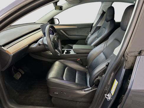 Used 2023 Tesla Model Y Long Range image 13