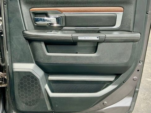 Used 2017 RAM 1500 Laramie w/ Convenience Group image 26