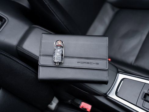 Used 2017 Porsche 911 Turbo image 82