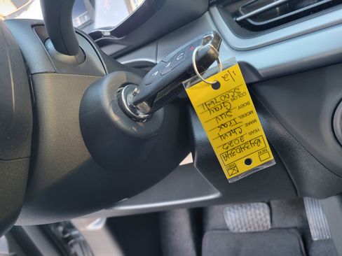 Certified 2025 Chevrolet Trax LS w/ LS Convenience Package image 17