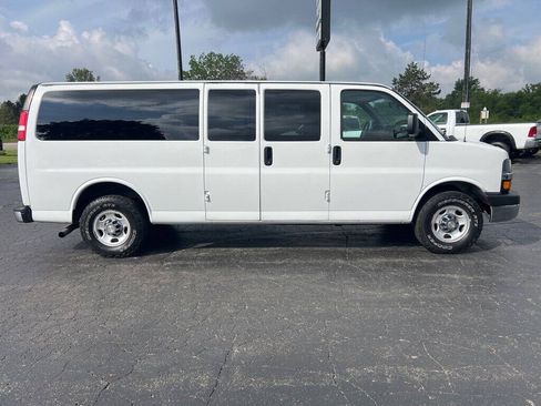 Used 2015 Chevrolet Express 3500 LT w/ LT Preferred Equipment Group RWD image 7