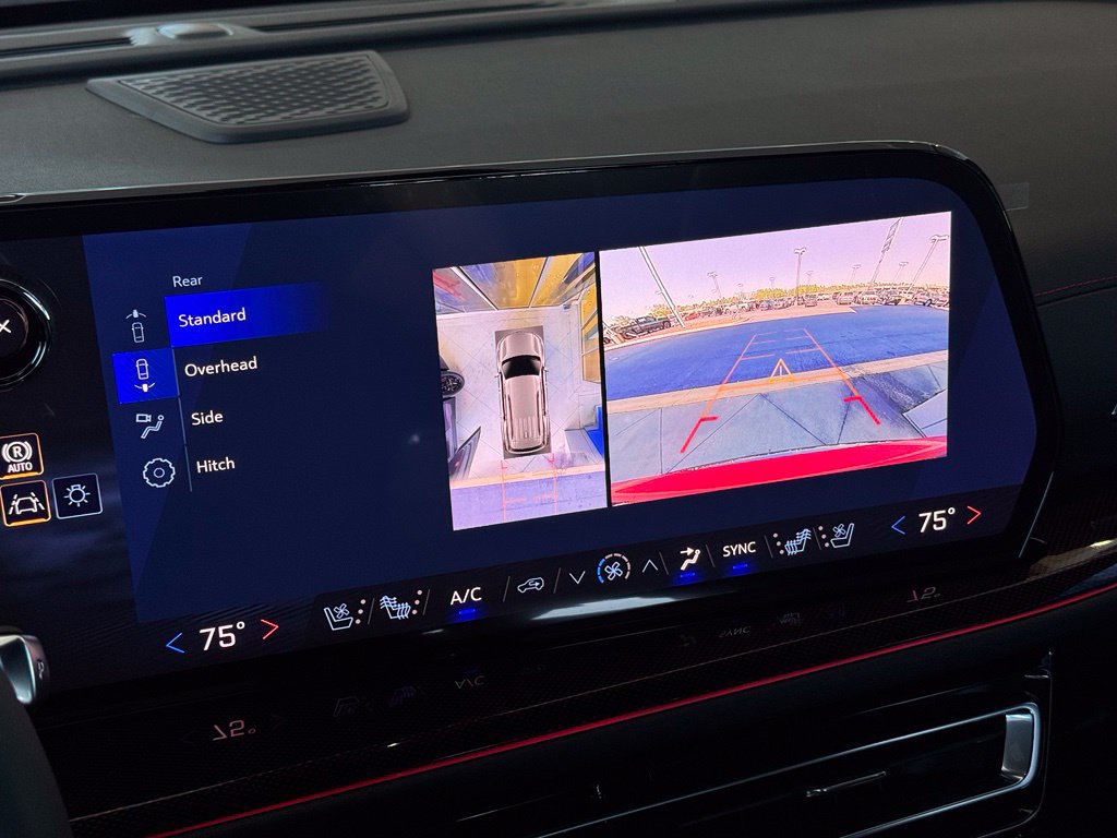New 2027 Chevrolet Traverse RS w/ LPO, Floor Liner Package FWD image 6