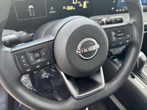 Used 2026 Nissan Kicks SV w/ Cold Weather Package AWD/4WD image 25